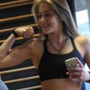 Teen muscle girl Powerlifter Giulia